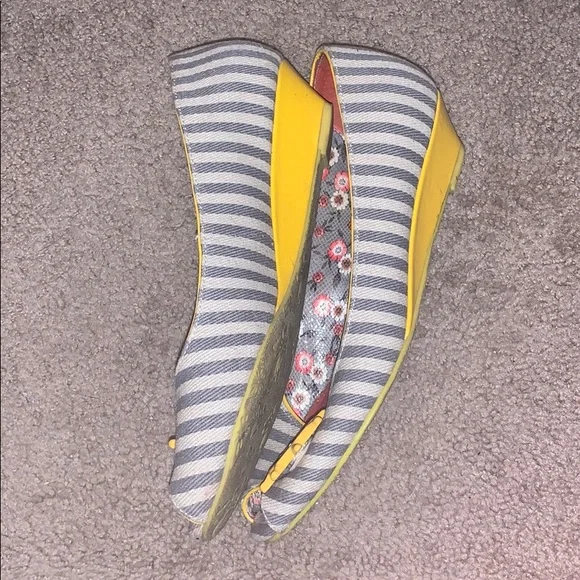 Poetic License ModCloth Anchors Aweigh 8.5 Wedges - Picture 2 of 6